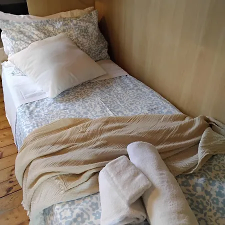 Locami Borgo Roma Apartment *